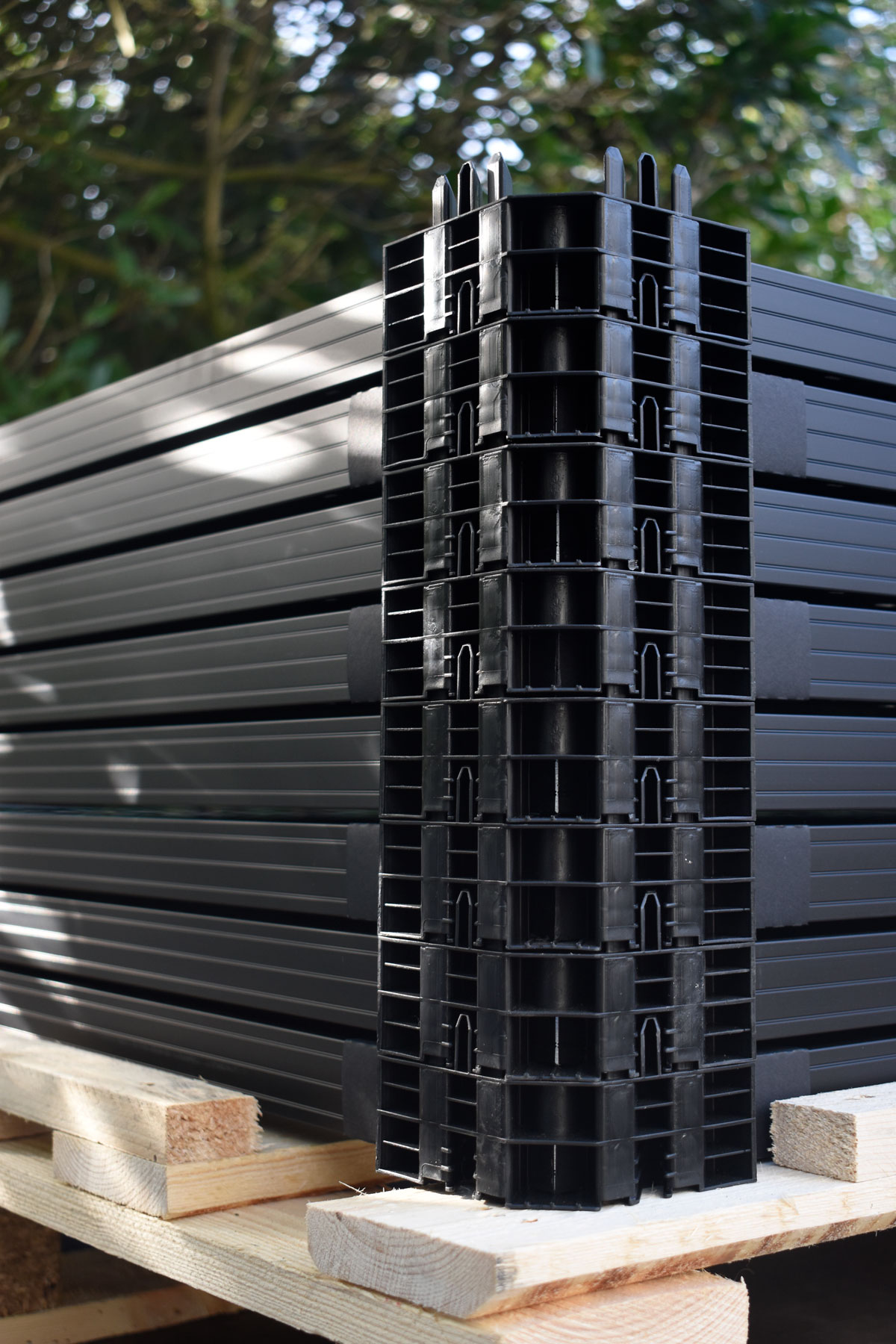 RJ Algemene Elektriciteit | Hernieuwbare Energie | Zonnepanelen | Autolaadpalen | Thuisbatterij